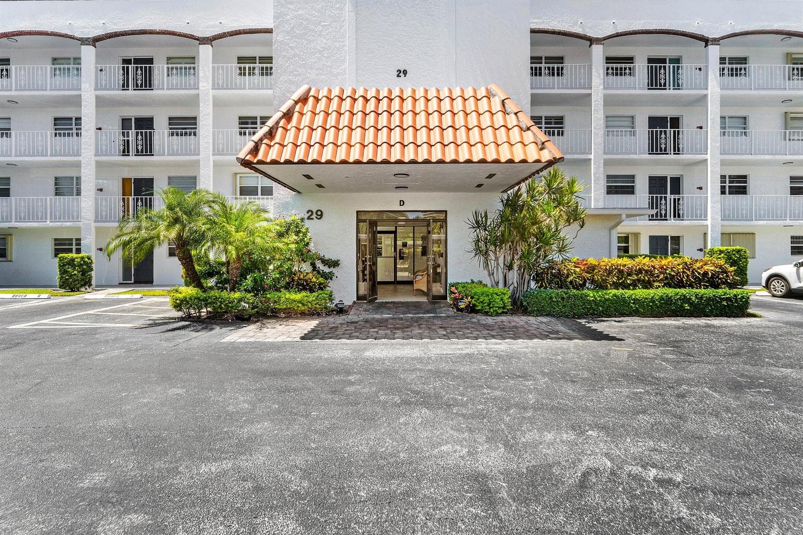 002-29YachtClubDrive-304-NorthPalmBeach-