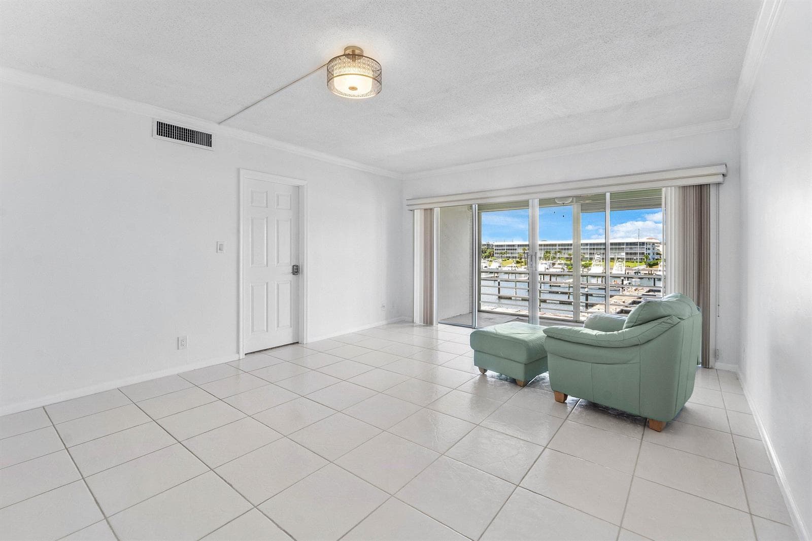 006-29YachtClubDrive-304-NorthPalmBeach-