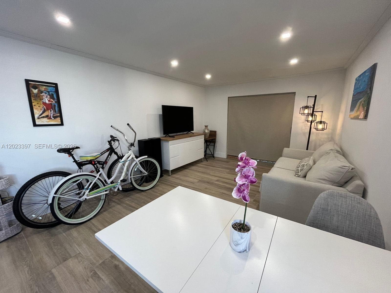 HARDING VILLAS · #401 in Miami Beach - Photo 2
