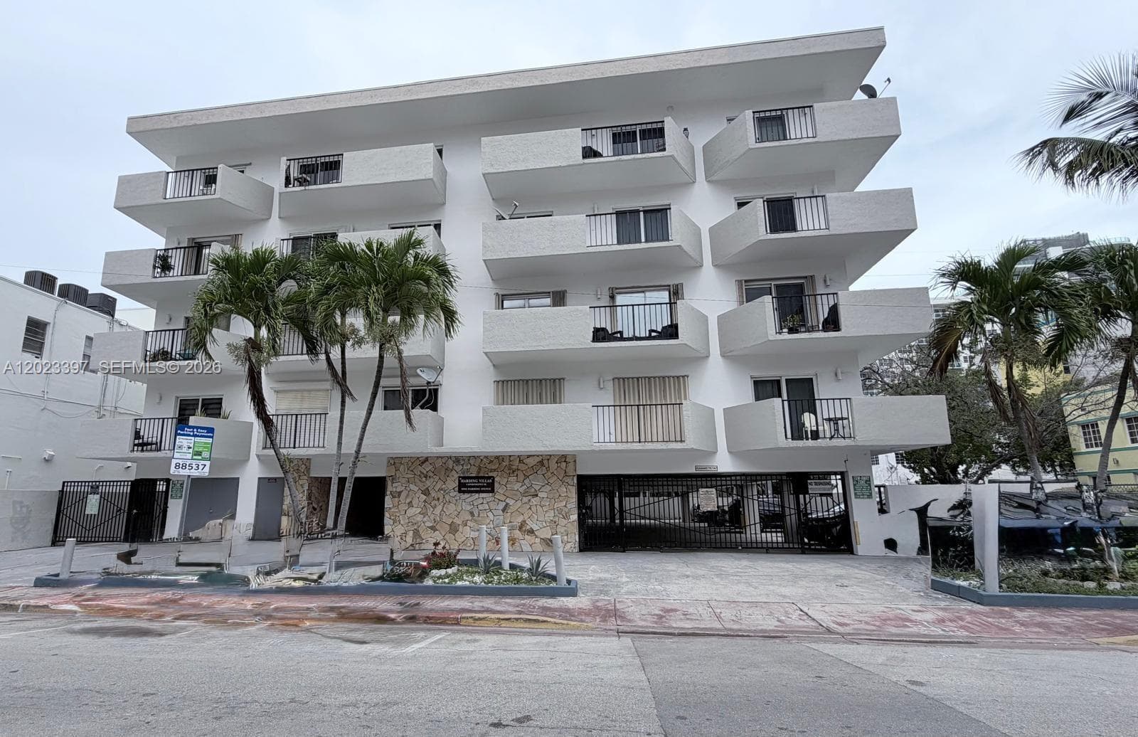 HARDING VILLAS · #401 in Miami Beach - Photo 1