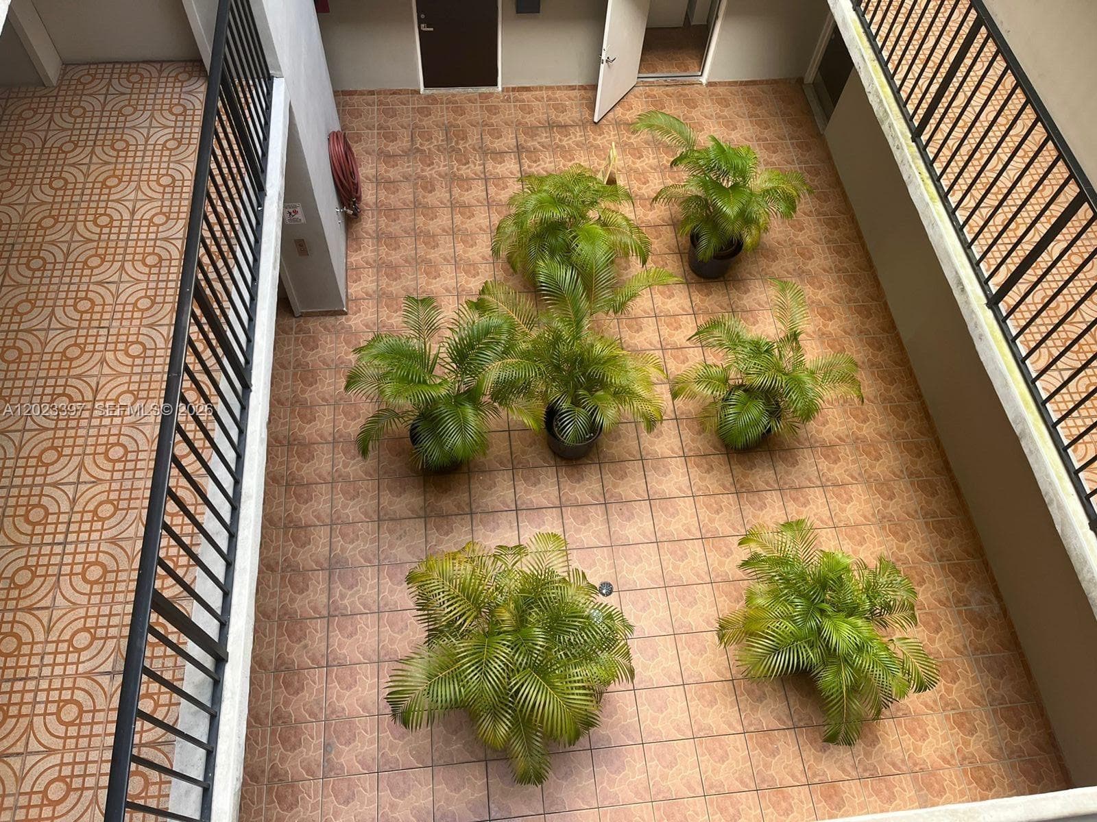 HARDING VILLAS · #401 in Miami Beach - Photo 14