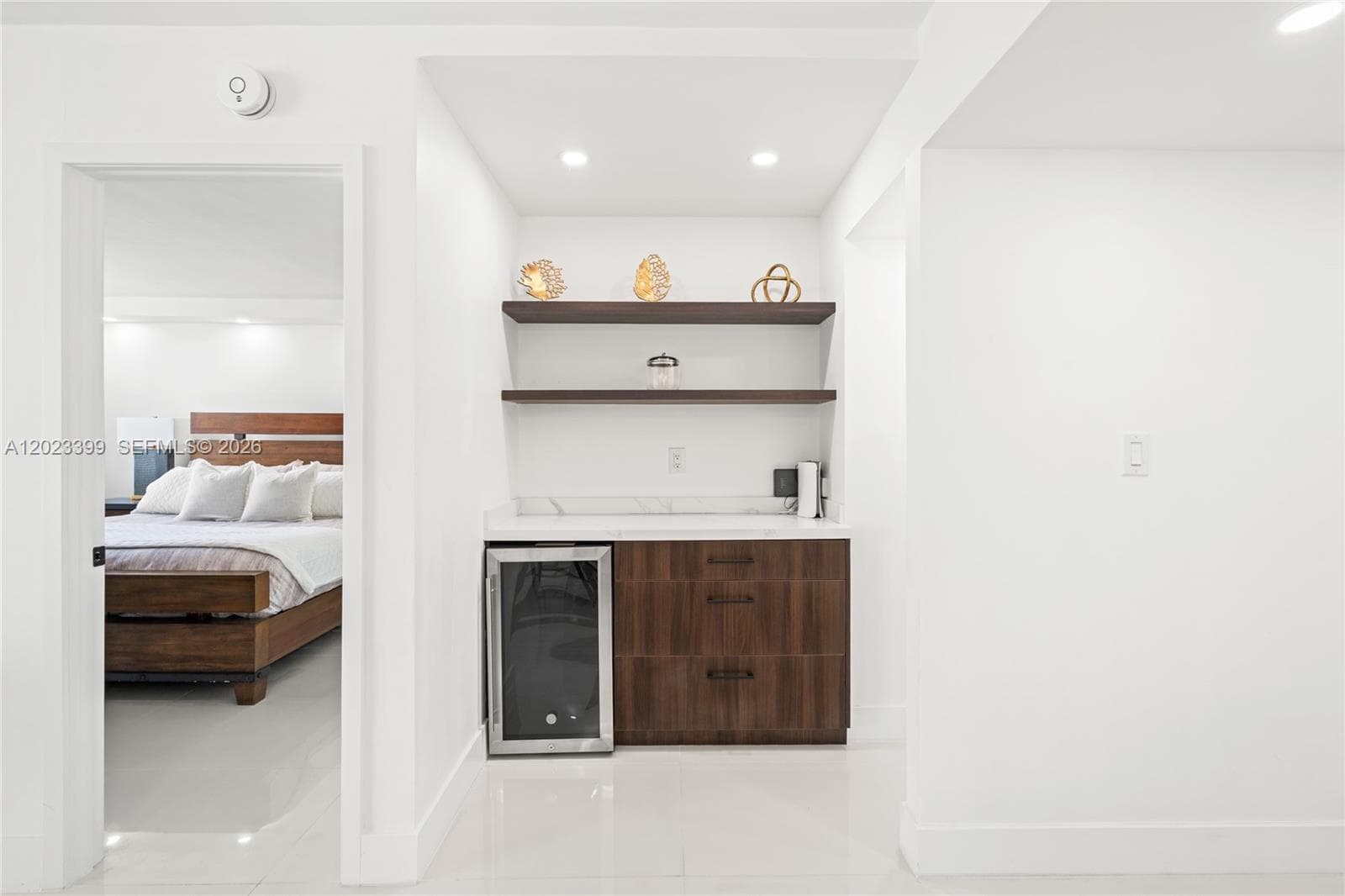 ARLEN BEACH CONDO · #503 in Miami Beach - Photo 21