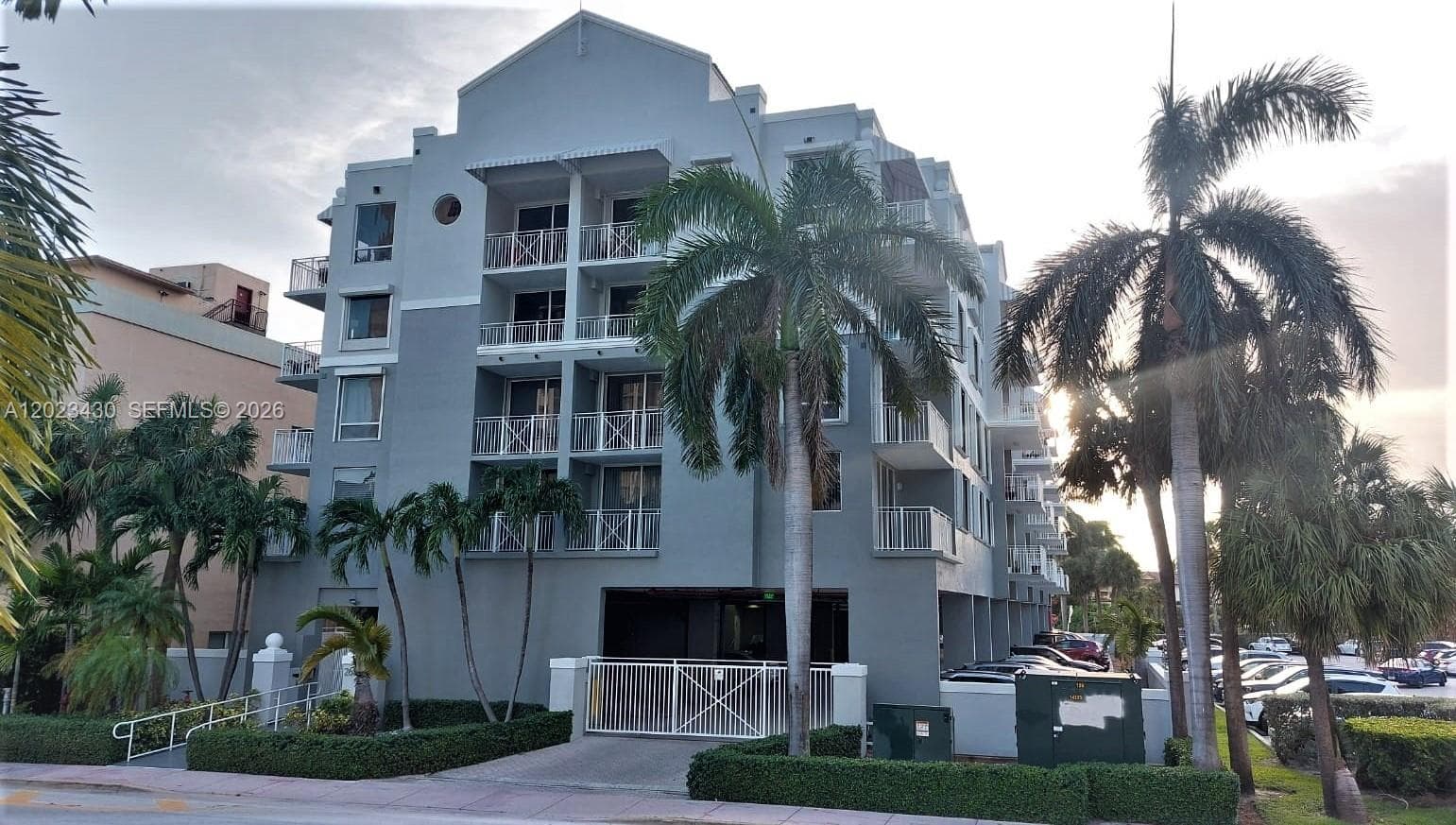 CAPOMAR CONDO · #408 in Miami Beach - Photo 10