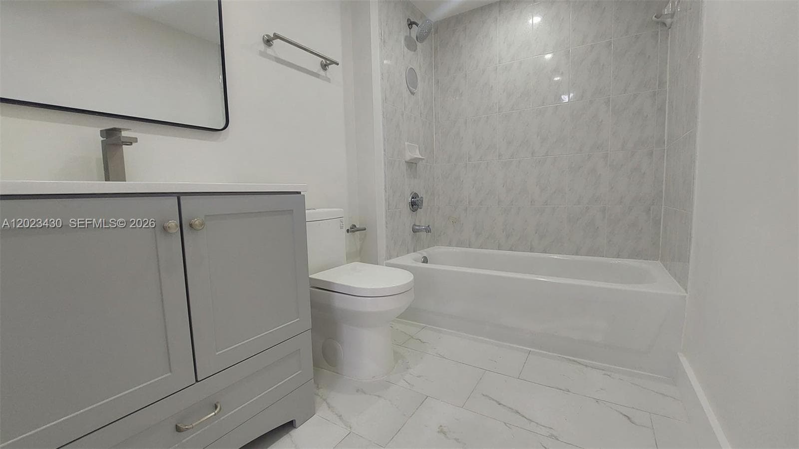 CAPOMAR CONDO · #408 in Miami Beach - Photo 8