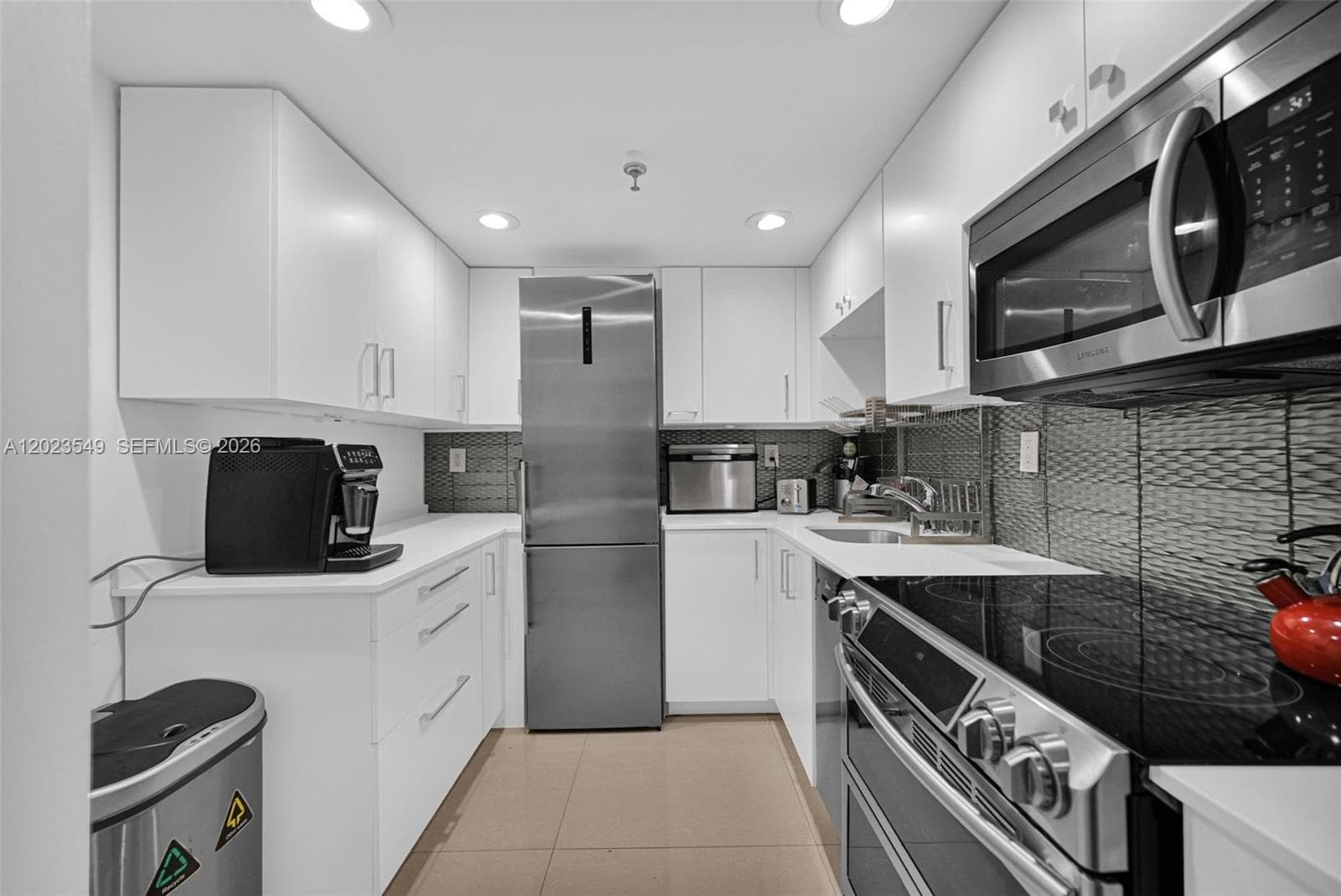 THE RIVIERA CONDO · #504 in Miami Beach - Photo 11