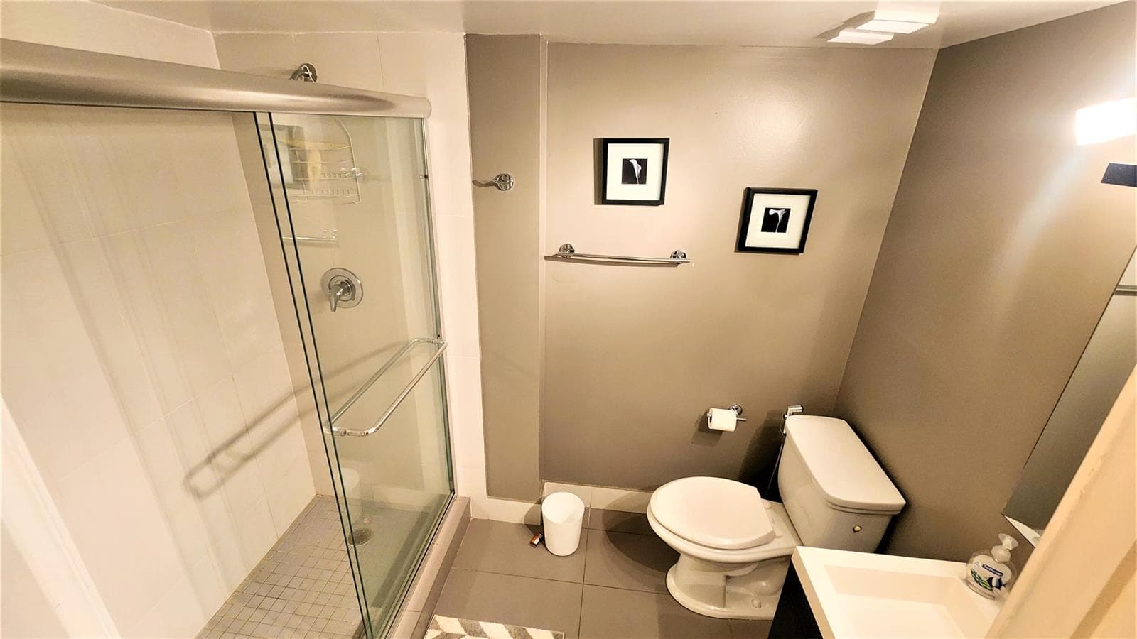 2nd bathroom