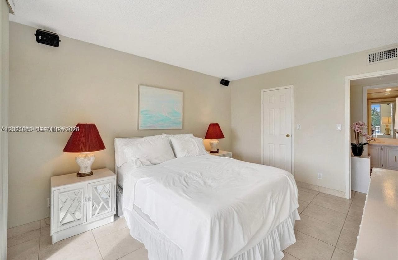 DESOTO PARK CONDO · #205 in Hallandale Beach - Photo 16