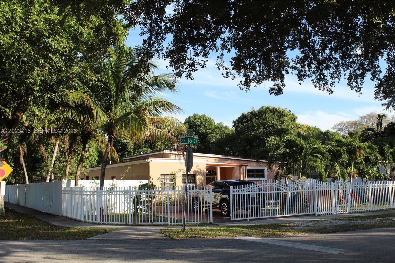 13875 NE 16th Ct photo 3