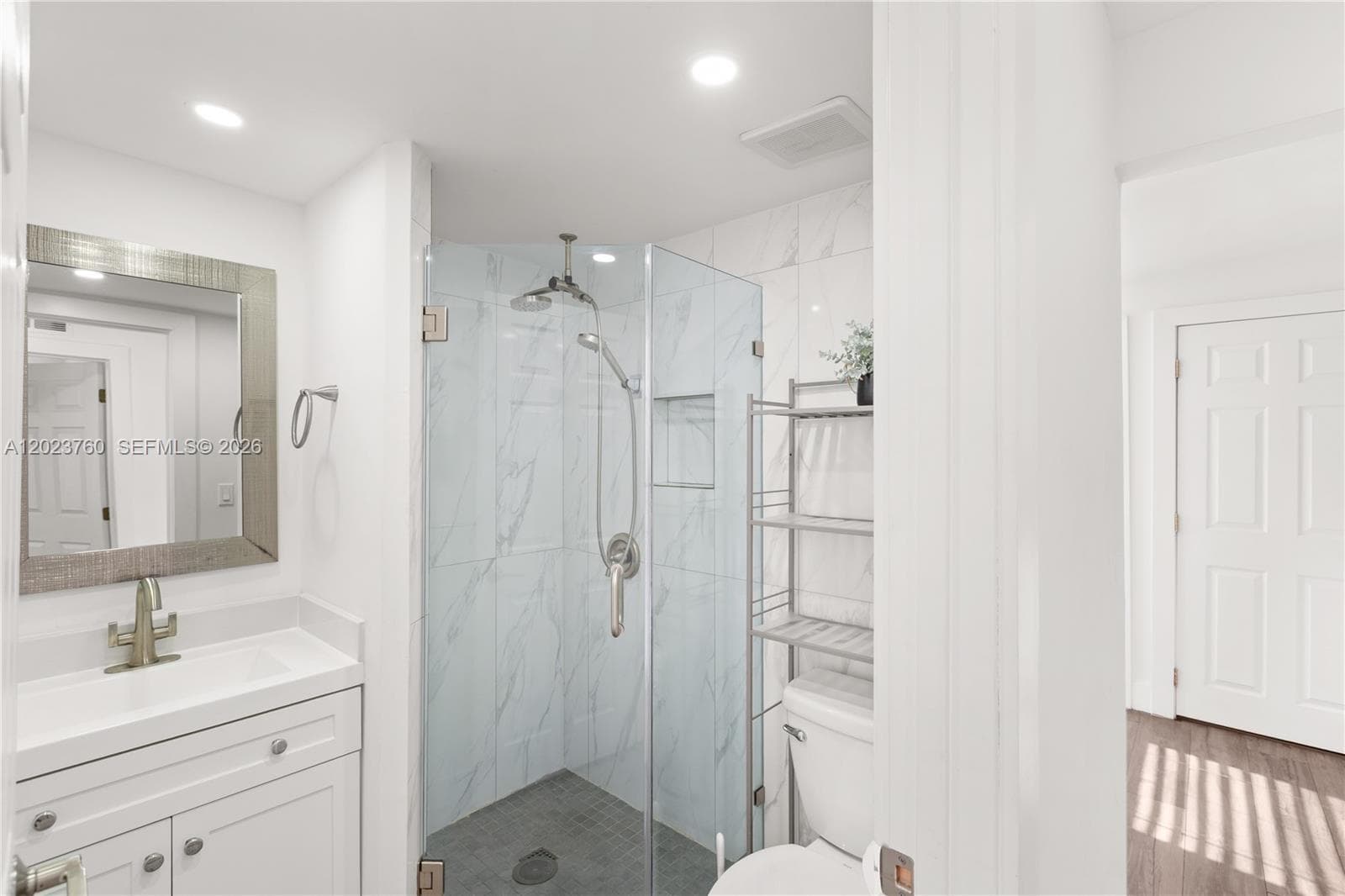 900 Tangier St photo 27