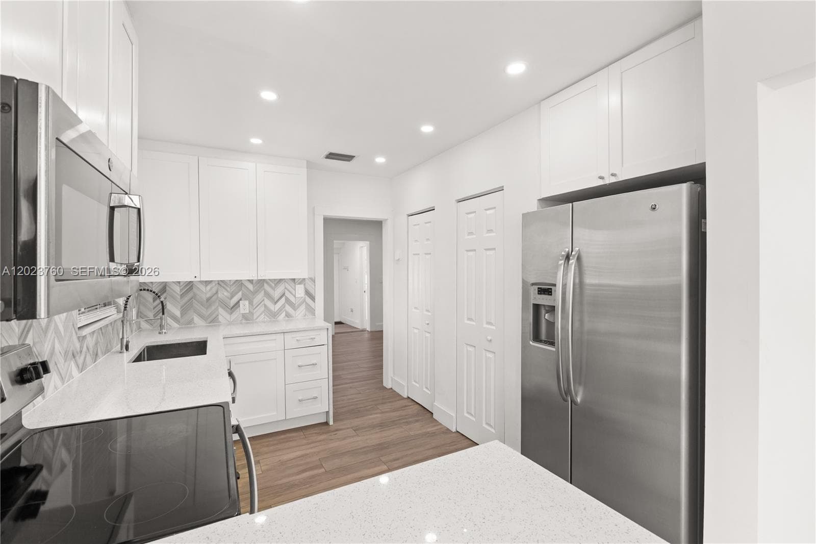 900 Tangier St photo 15