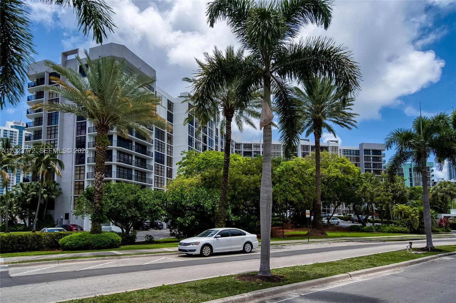 TOWERS OF OCEANVIEW SOUTH · #505 in Hallandale Beach - Photo 3