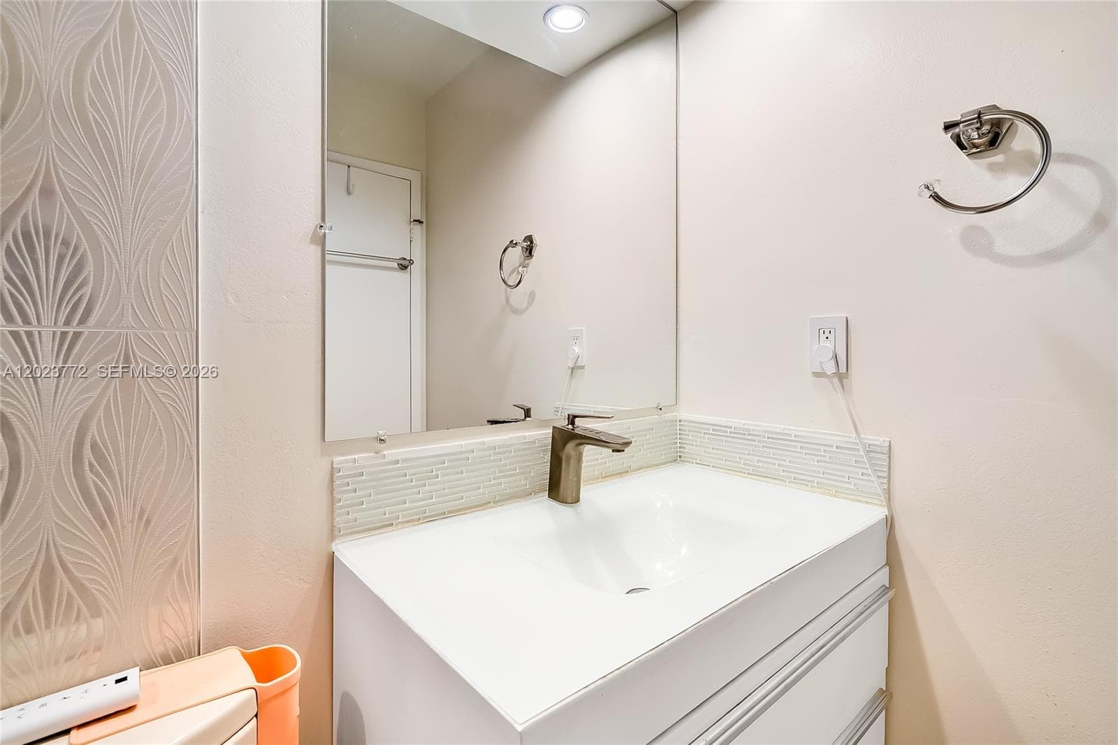 TOWERS OF OCEANVIEW SOUTH · #505 in Hallandale Beach - Photo 21