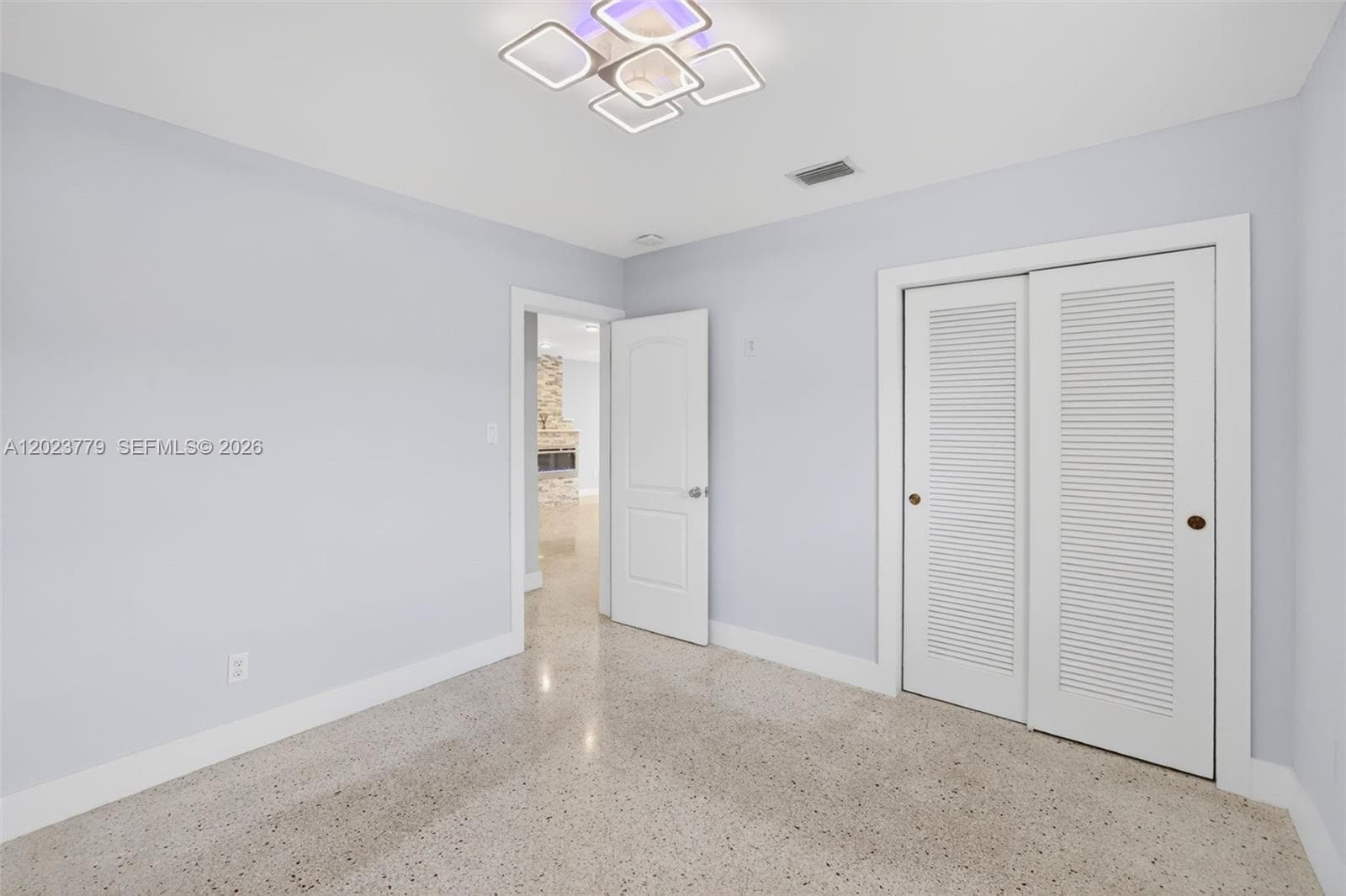 Guest bedroom