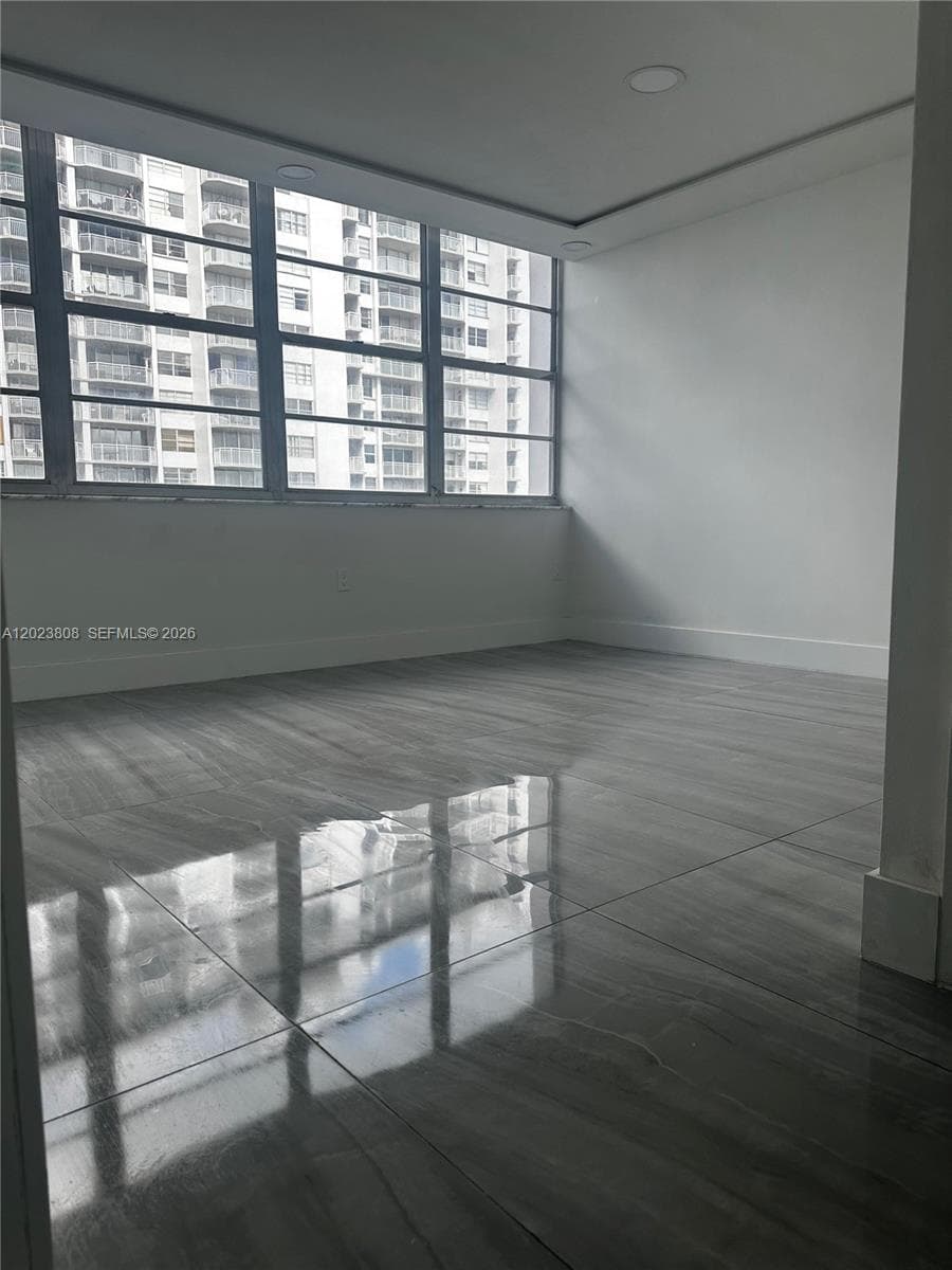Del Prado · #702 in Aventura - Photo 14