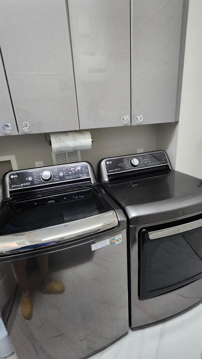 1st flr laundry