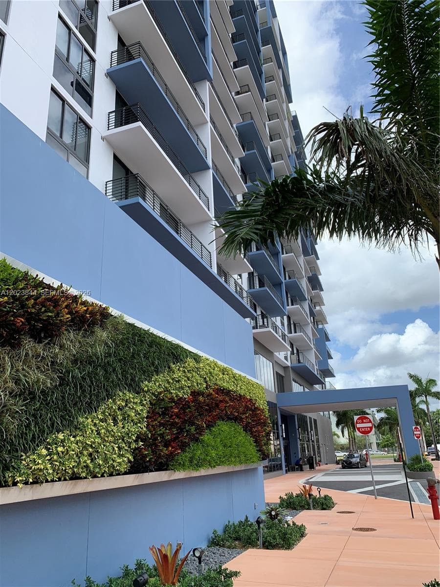 5350 Park Condo · #1601 in Doral - Photo 3