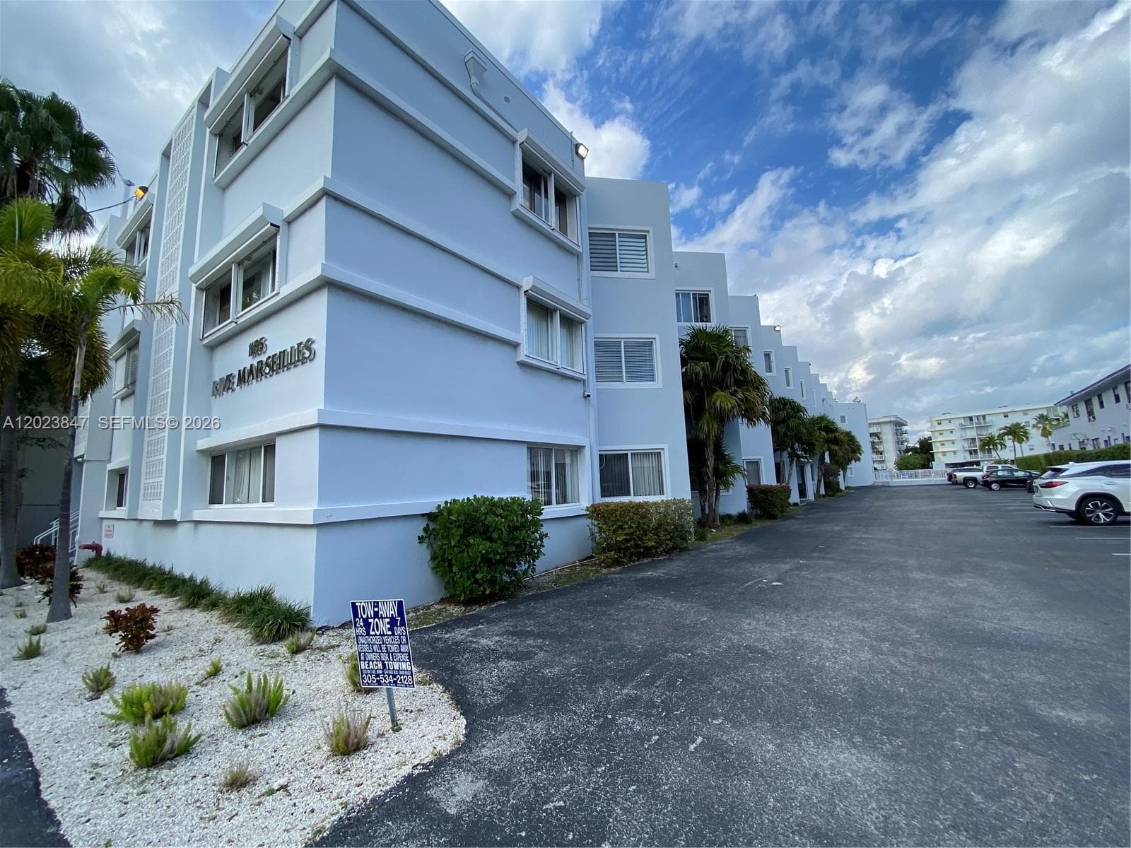 RIVE MARSEILLES CONDO · #103 in Miami Beach - Photo 13