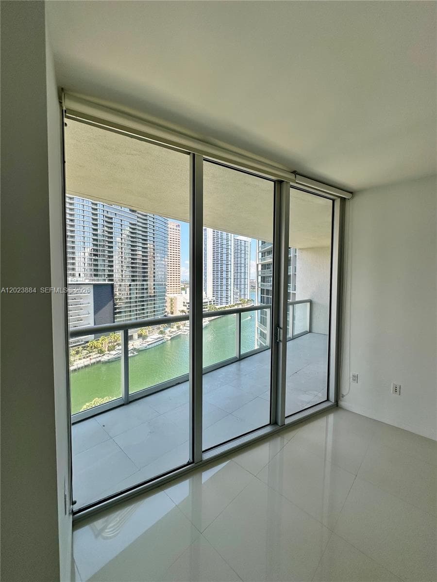 Icon Brickell I · #1614 in Miami - Photo 12