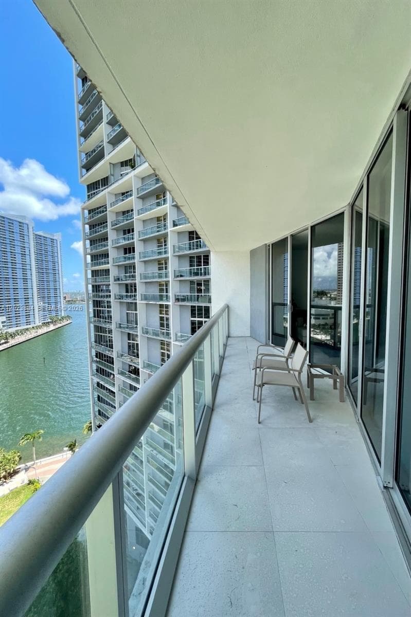 Icon Brickell I · #1614 in Miami - Photo 4