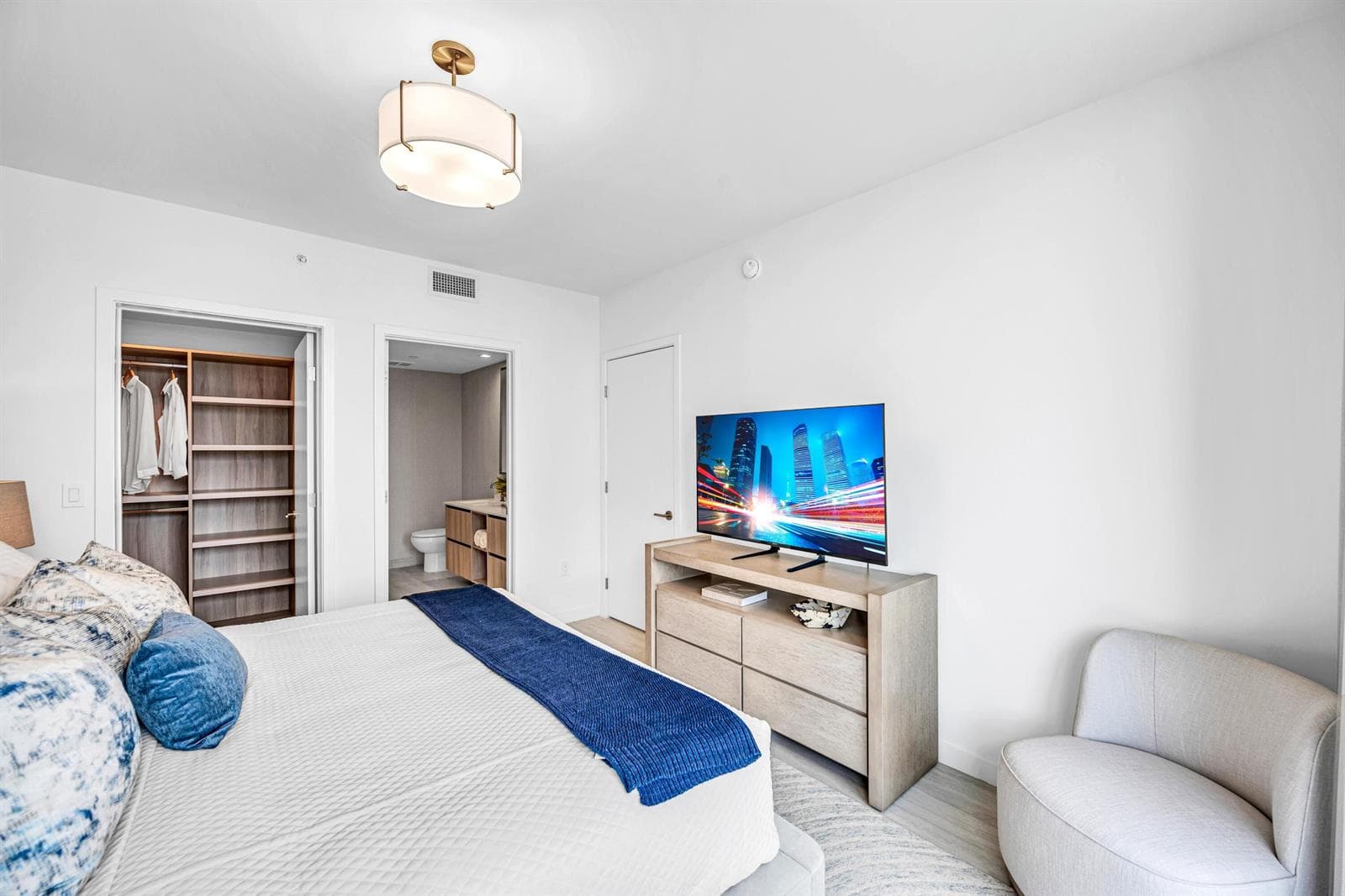 One-Bedroom-Unit_Living-Dining