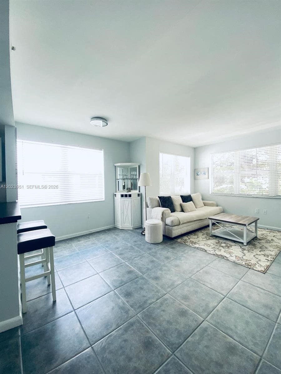 OHIO CONDO · #202 in Miami Beach - Photo 4