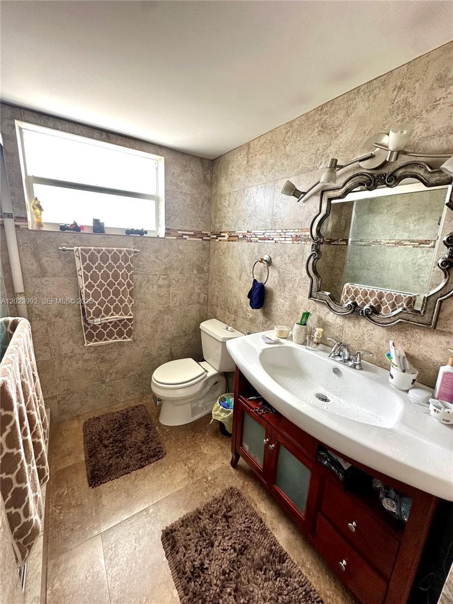 TURF CONDO · #304 in Hallandale Beach - Photo 5