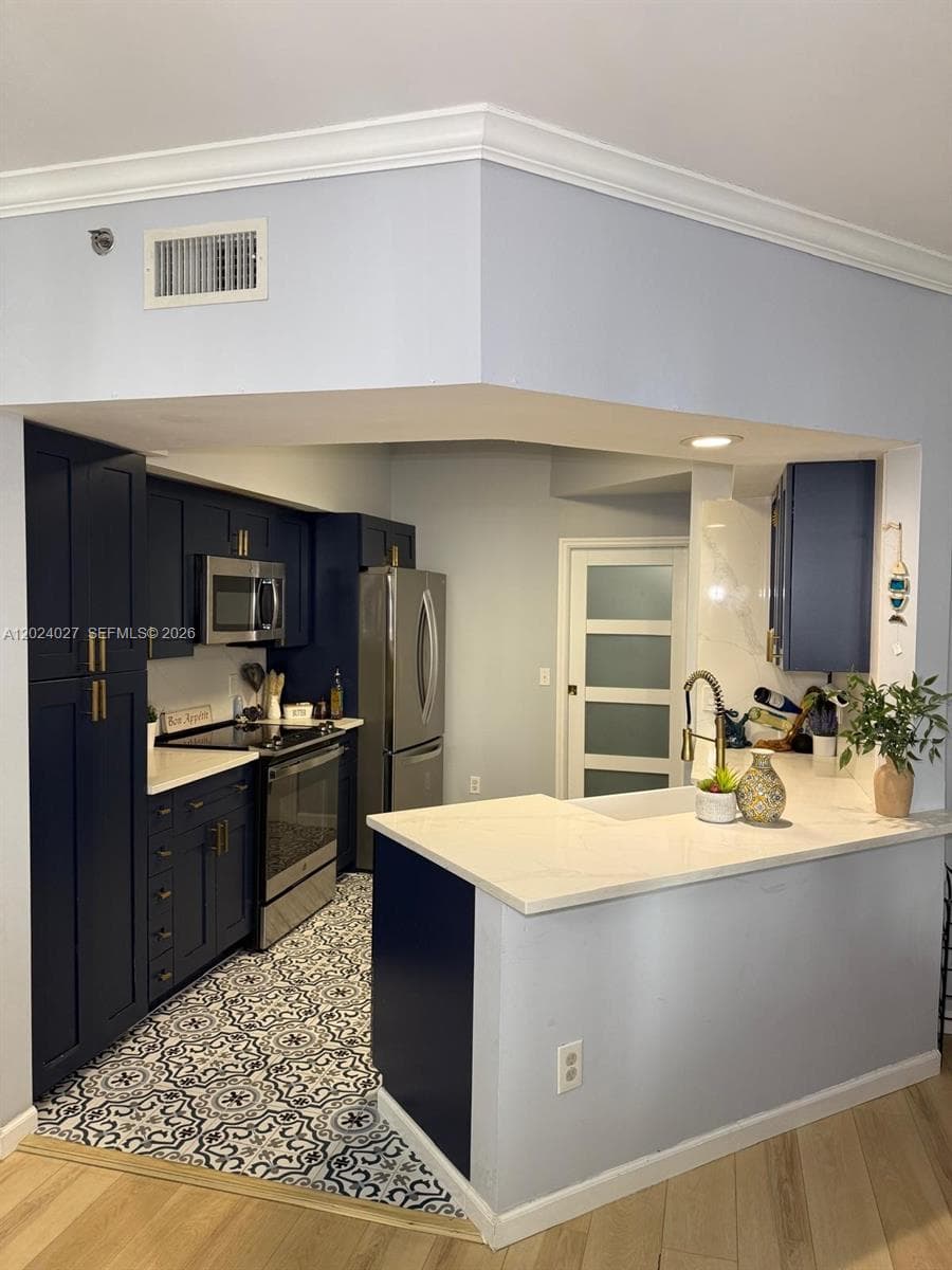 VILLAGE BY THE BAY CONDO · #14109 in Aventura - Photo 10