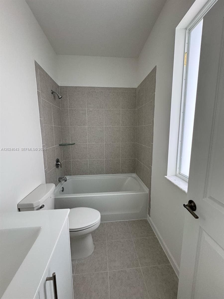 663 SE 13th St Cir #. photo 13