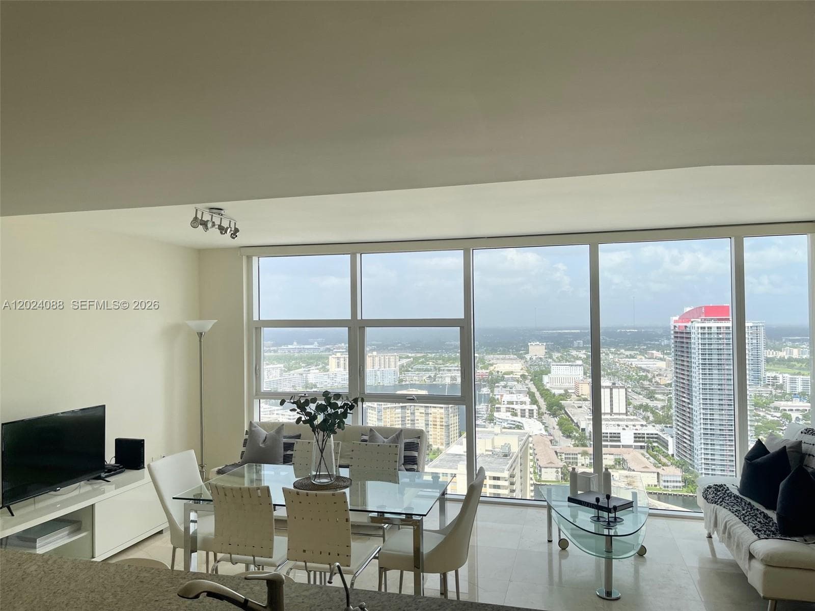 Beach Club Two · #3407 in Hallandale Beach - Photo 8