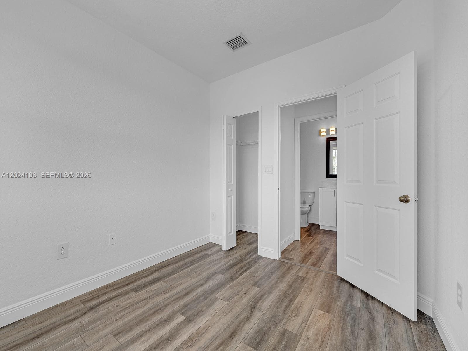 2560 SE 15th Ct photo 15