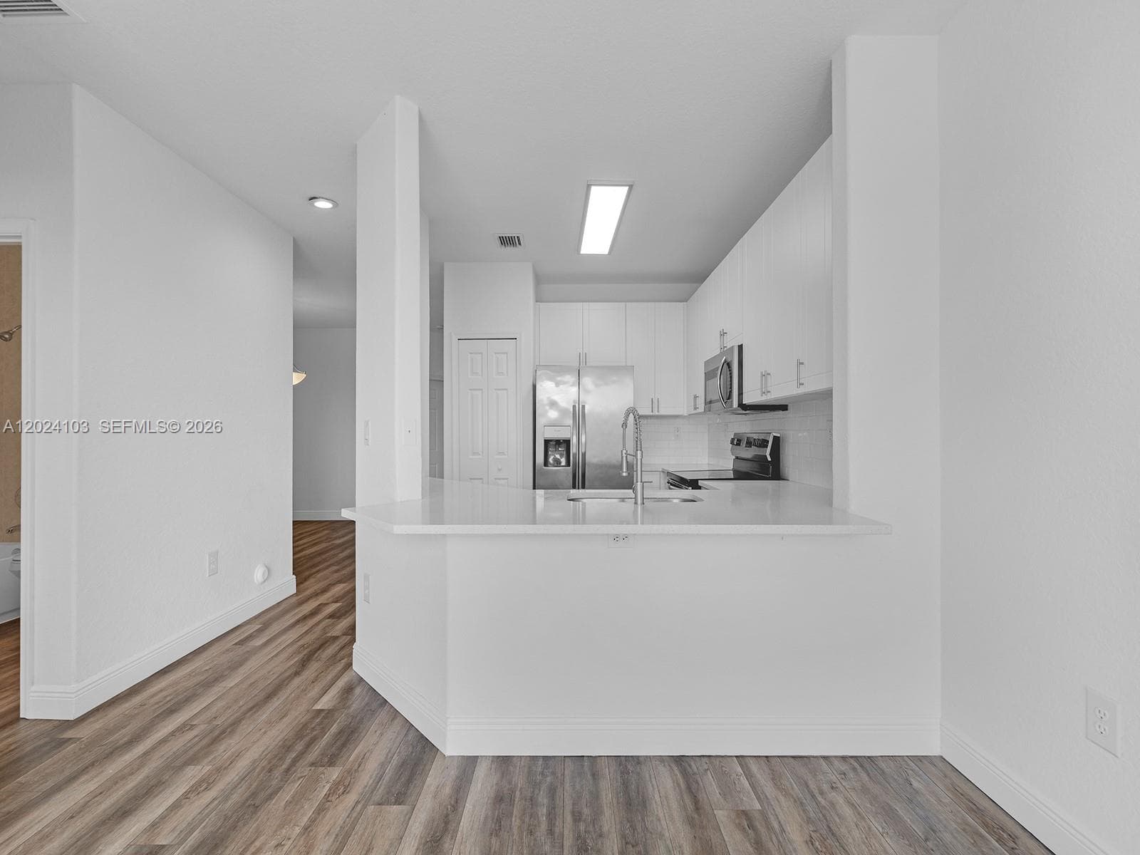 2560 SE 15th Ct photo 11