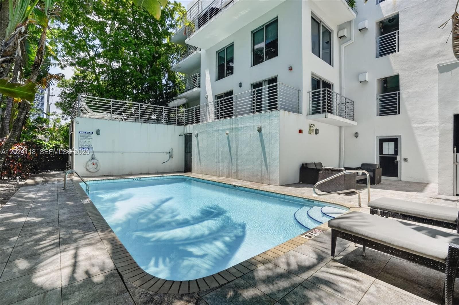 Manhattan · #6 in Miami Beach - Photo 47