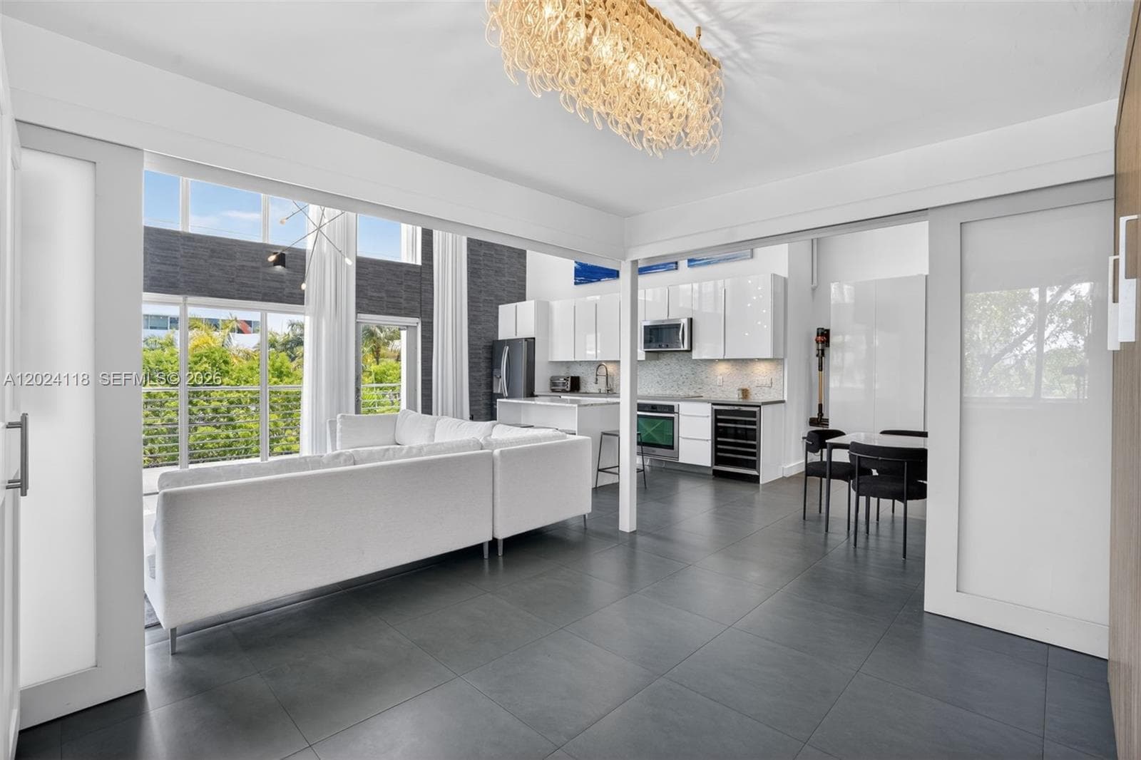 Manhattan · #6 in Miami Beach - Photo 22