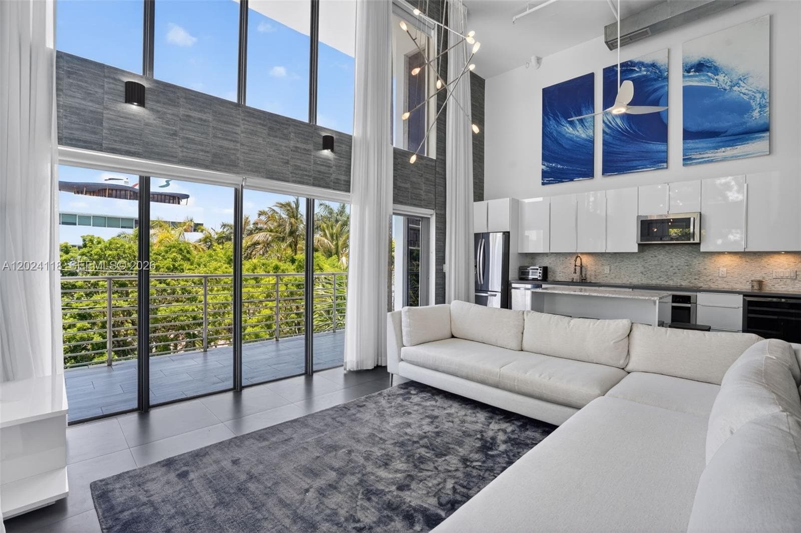 Manhattan · #6 in Miami Beach - Photo 1