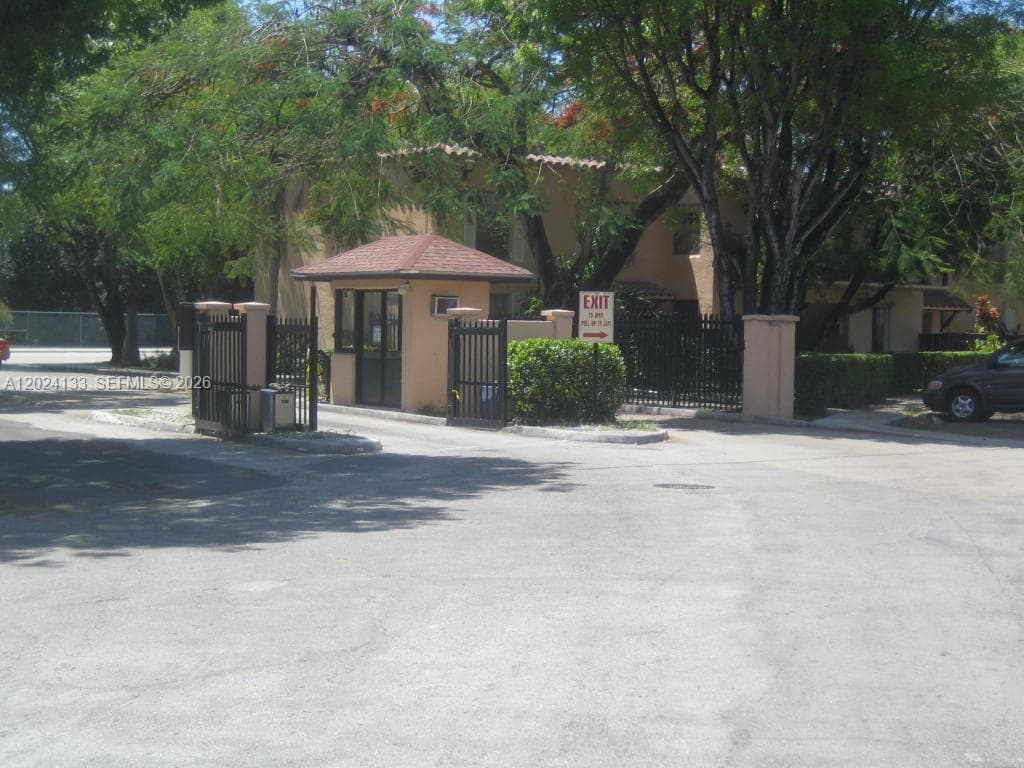 10806 N Kendall Dr # 26 #P-26 photo 9