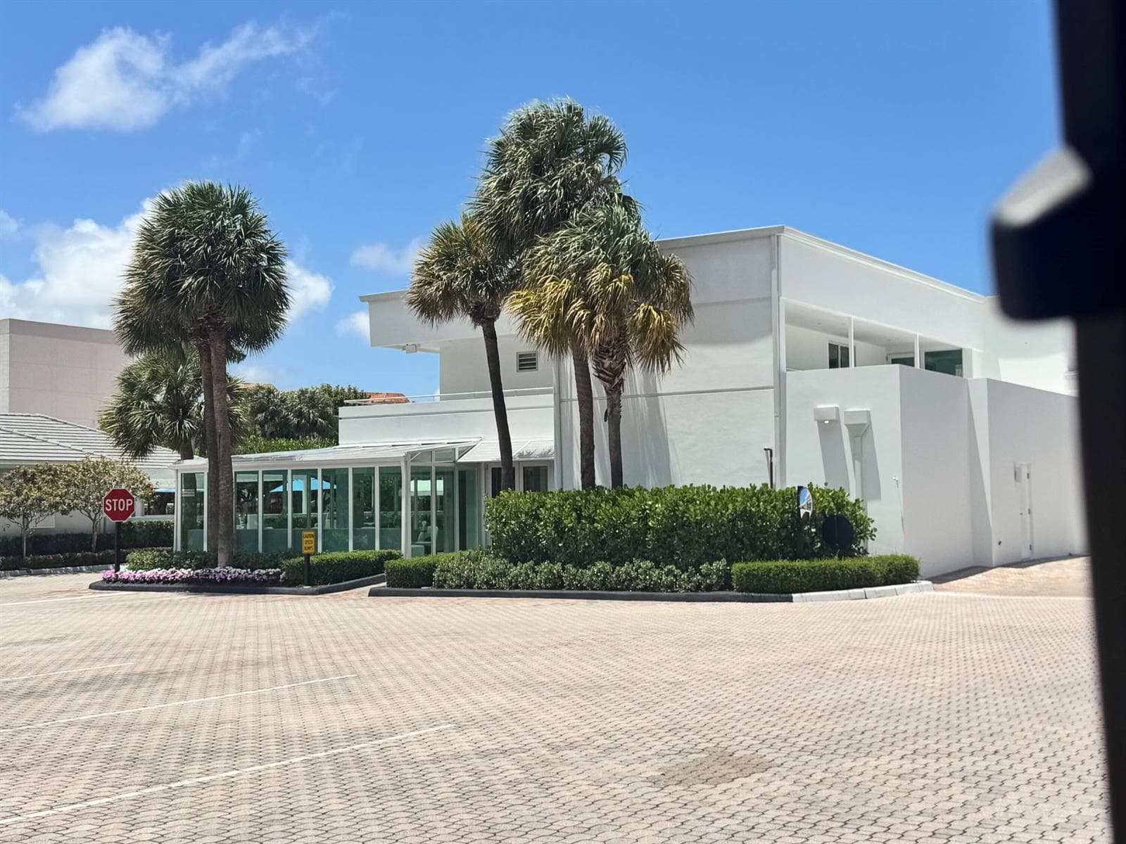 boca-raton-505f-modern-lines.jpg
