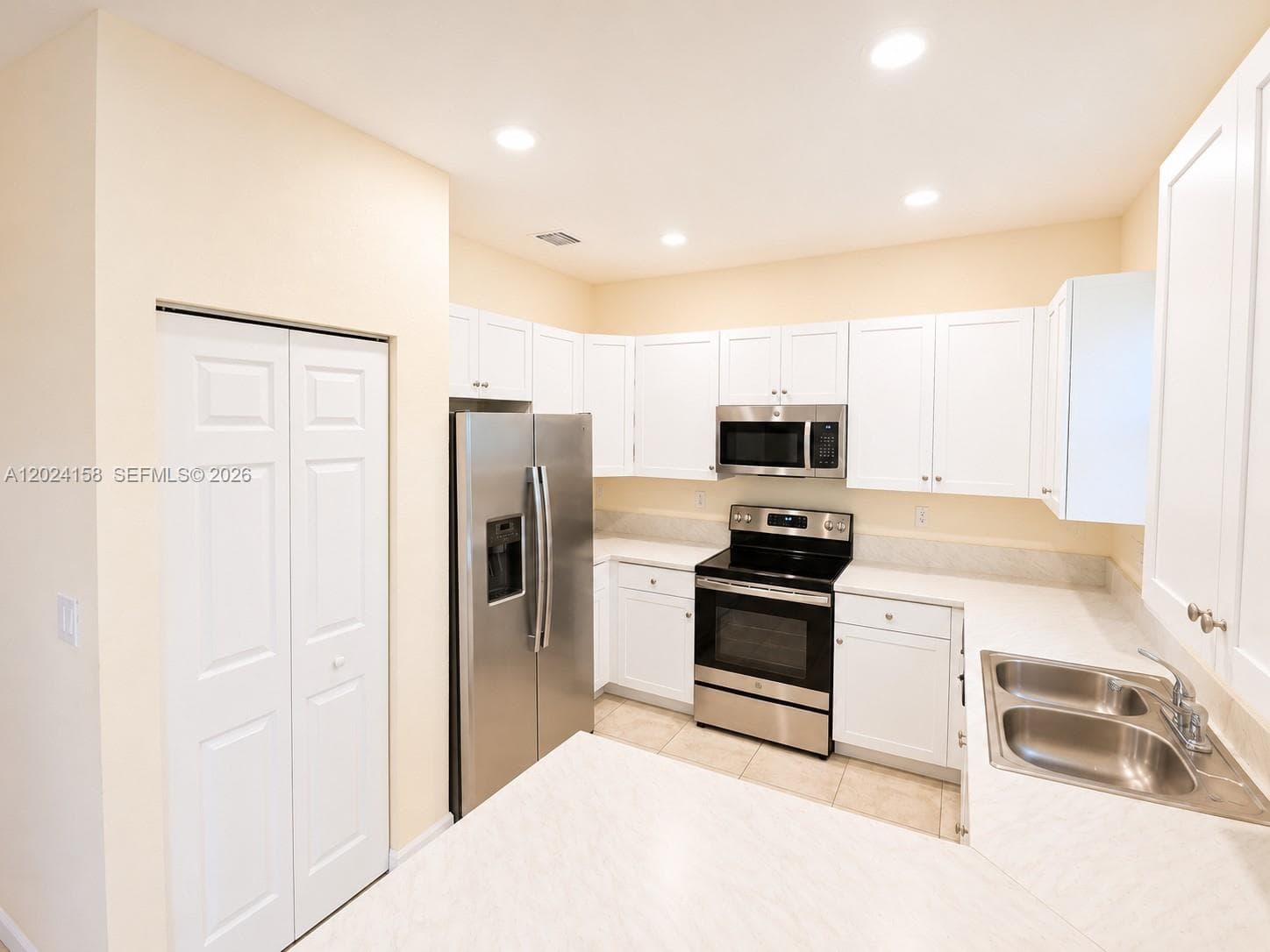 3354 SE 2nd Ct #. photo 8
