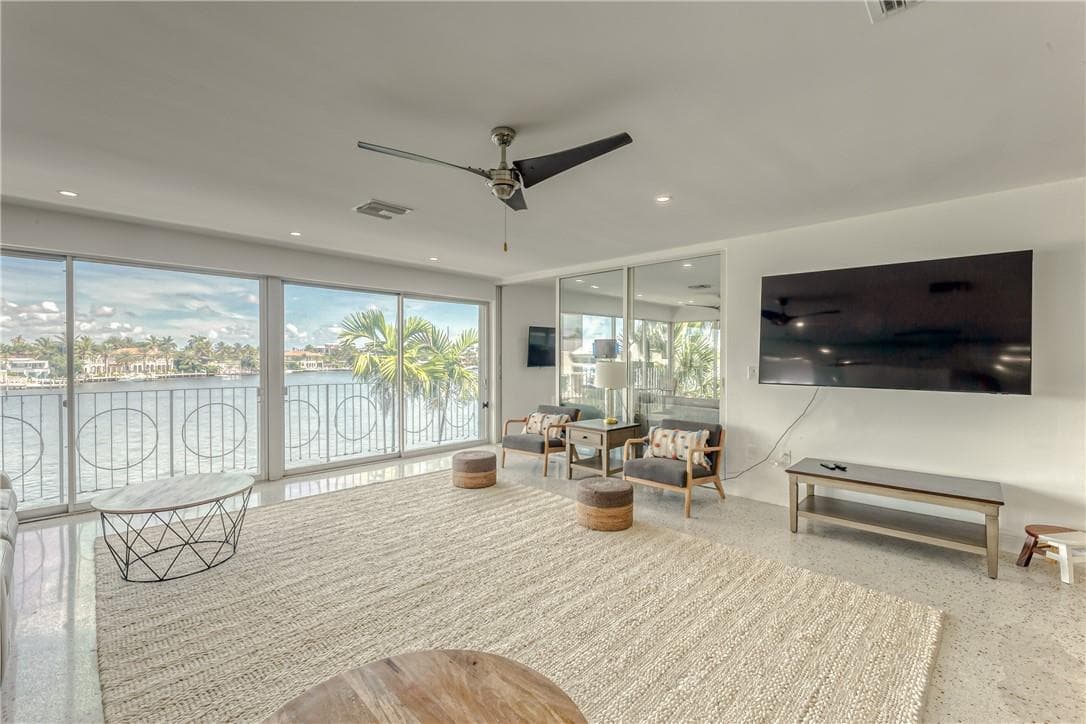 open living / dining / kitchen
