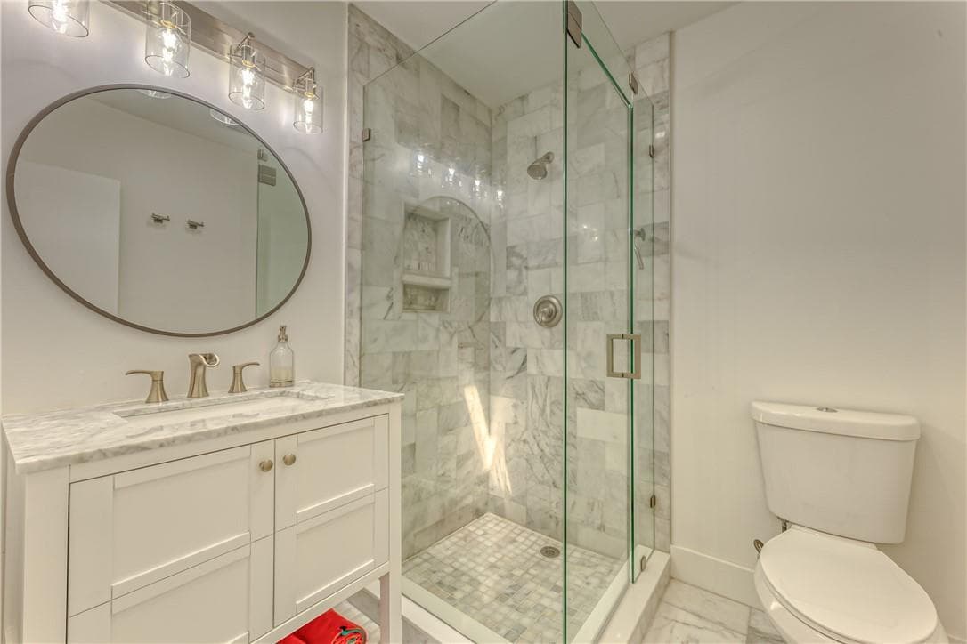 2nd bathroom