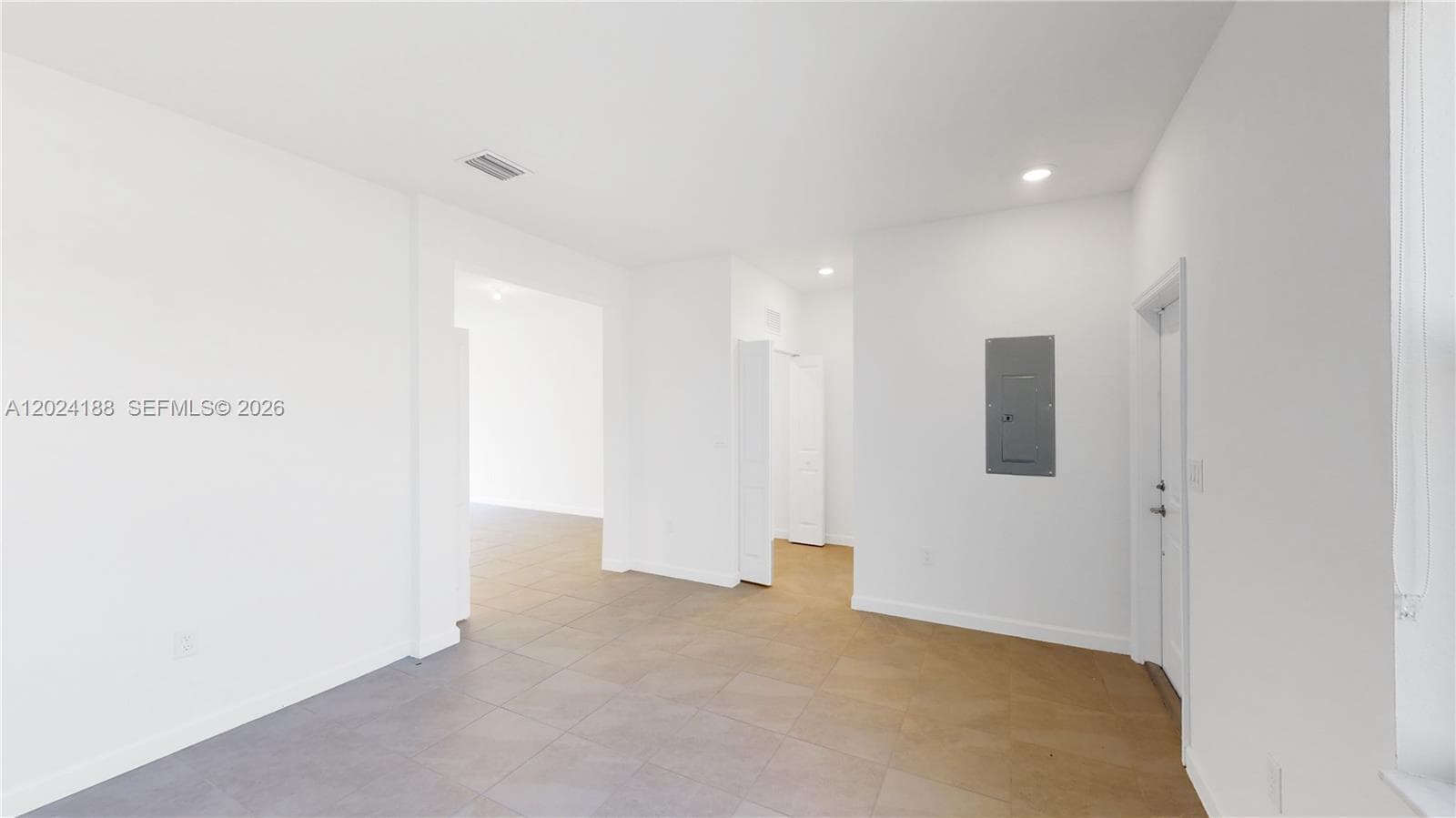 11815 SW 246 TER photo 6