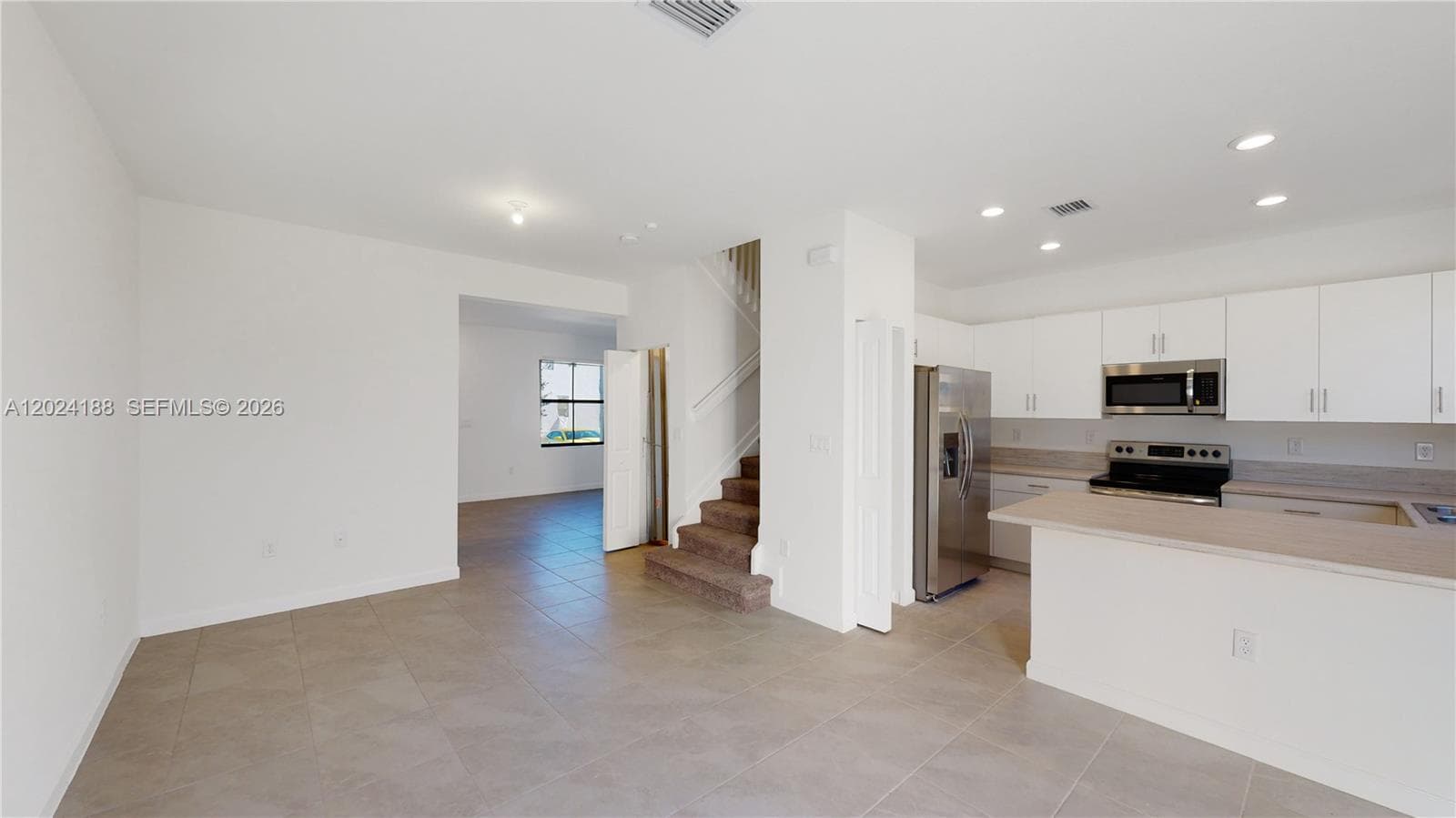 11815 SW 246 TER photo 7