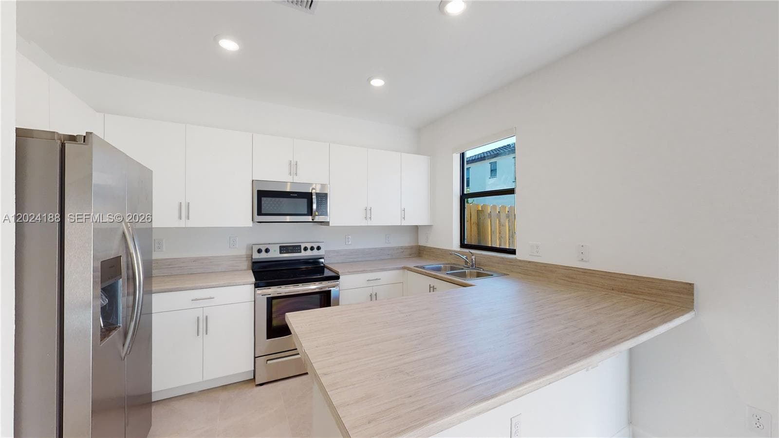 11815 SW 246 TER photo 3