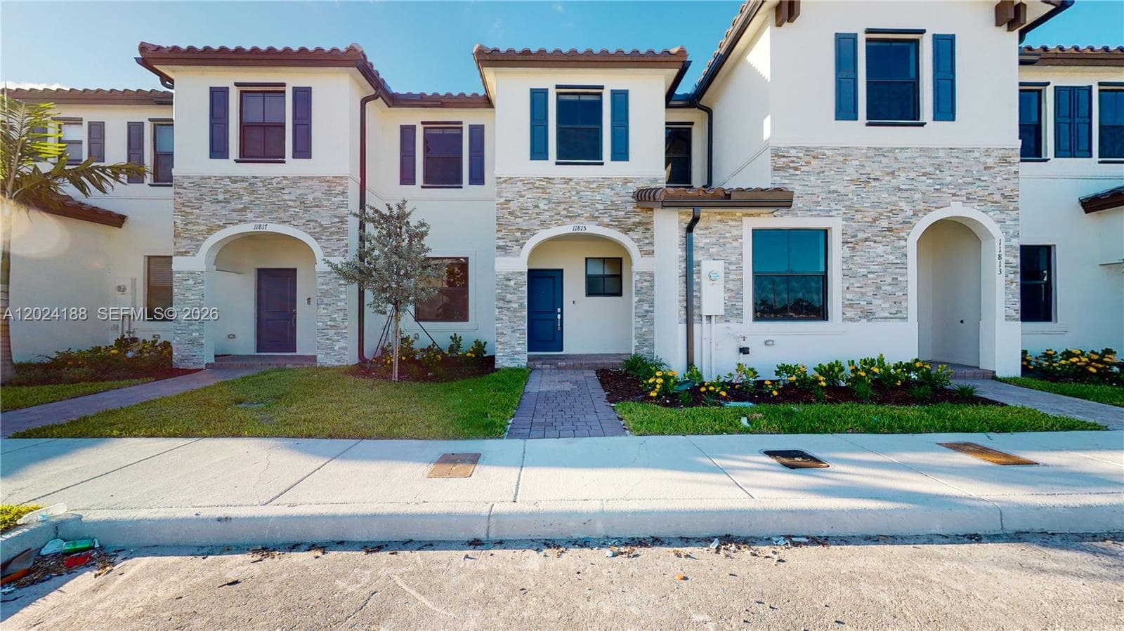 11815 SW 246 TER photo 1