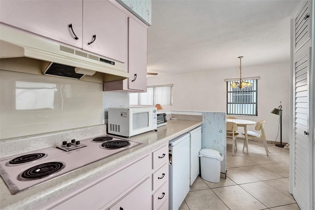 Kitchen 4