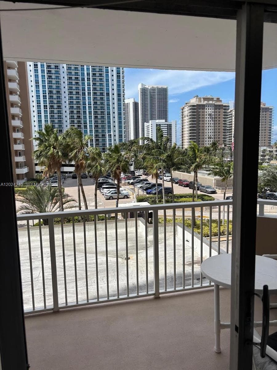 HEMISPHERES CONDO · #3B in Hallandale Beach - Photo 1