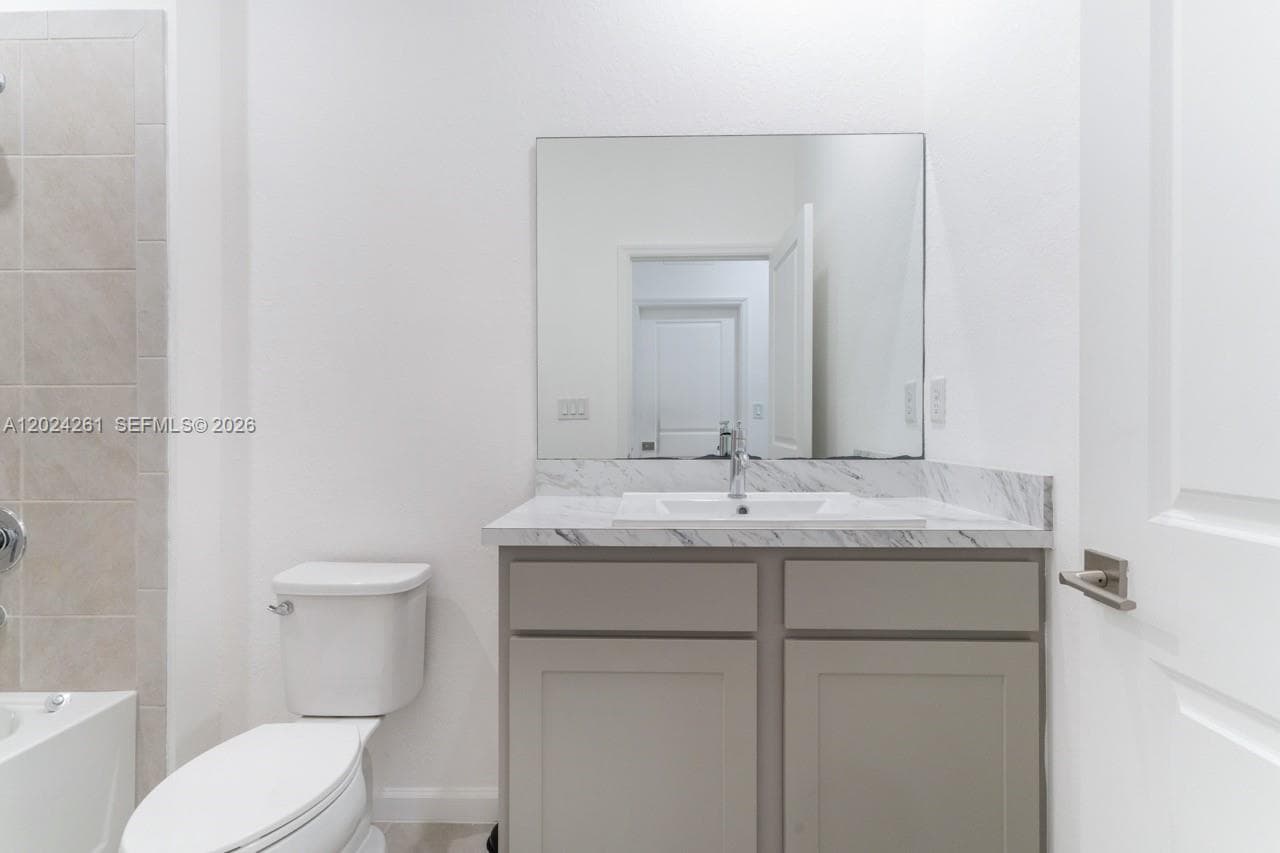 1170 SW 7th Ct #1170 photo 27