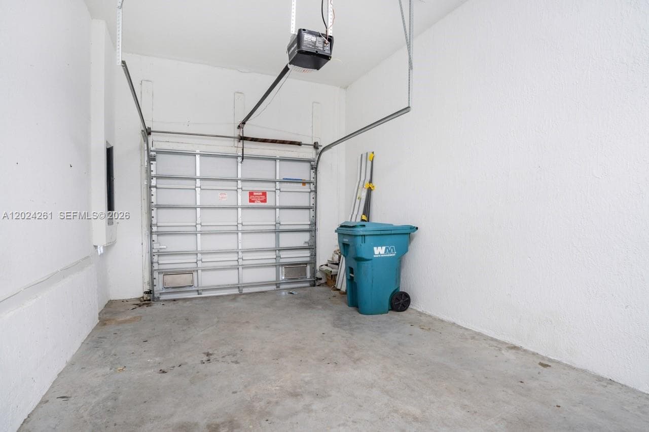 1170 SW 7th Ct #1170 photo 31