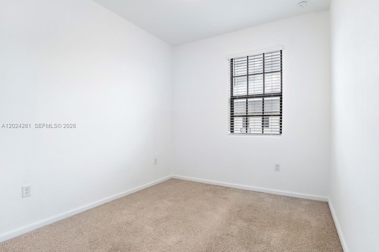 1170 SW 7th Ct #1170 photo 21