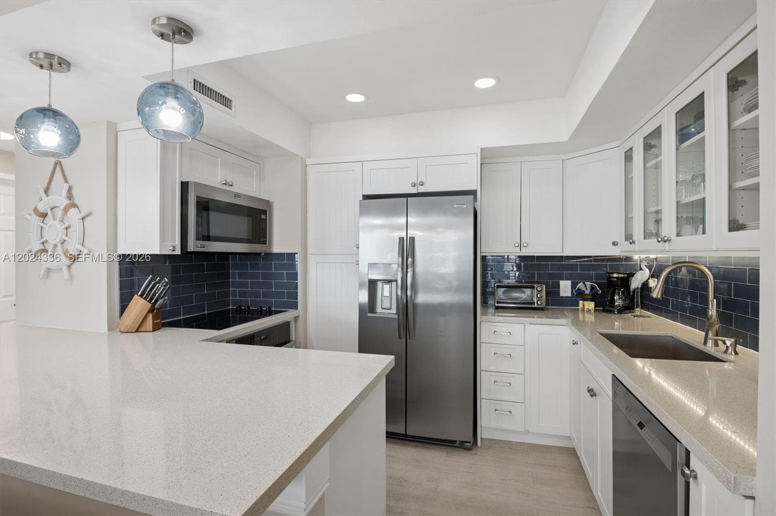 ALEXANDER TOWERS CONDO · #817 in Hollywood - Photo 5