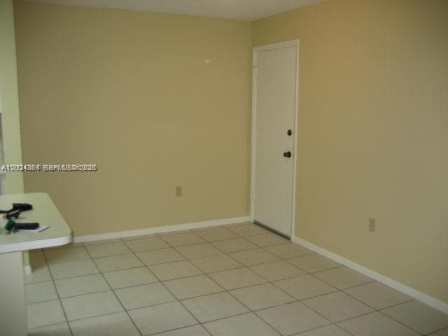 SPANISH TRACE CONDO · #M-18 in Miami - Photo 5